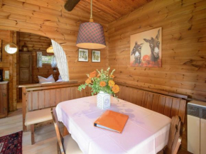 Cozy holiday home on a horse farm in the L neburg Heath